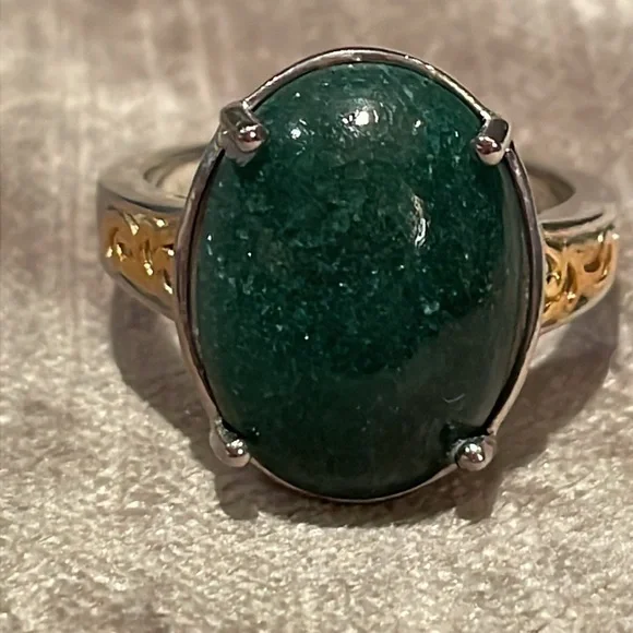 Green Aventurine Ring Size 9 Gemstone is 14 Karats New - Picture 8 of 8